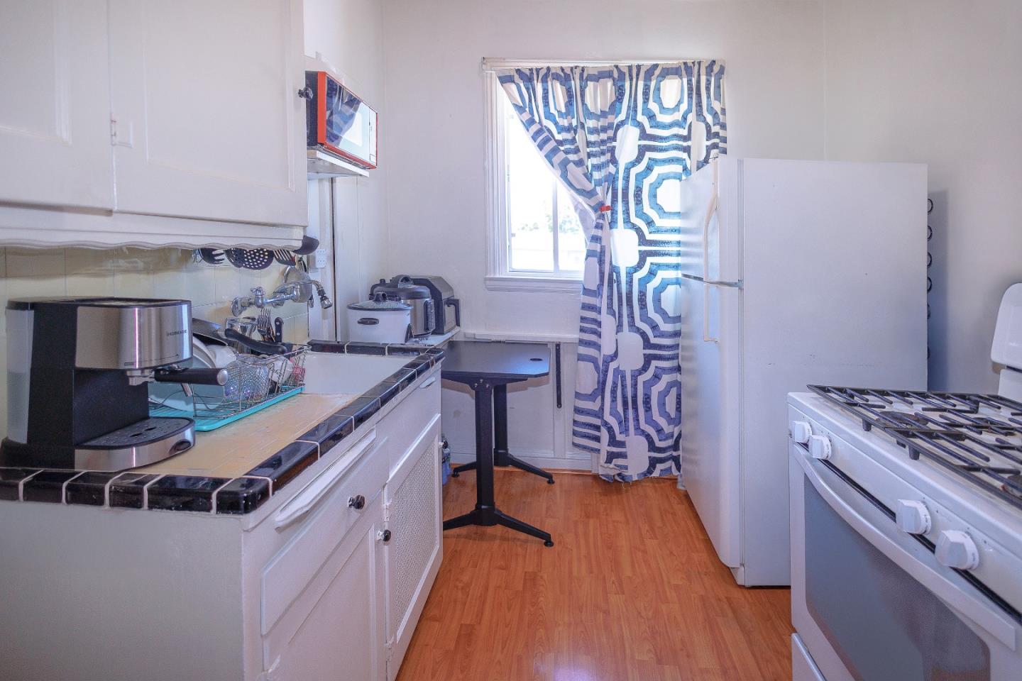 Detail Gallery Image 37 of 62 For 1116 Douglas Ave, Burlingame,  CA 94010 - – Beds | – Baths