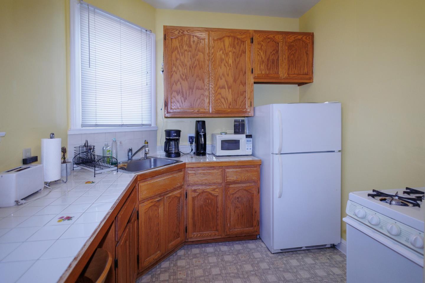 Detail Gallery Image 46 of 62 For 1116 Douglas Ave, Burlingame,  CA 94010 - – Beds | – Baths