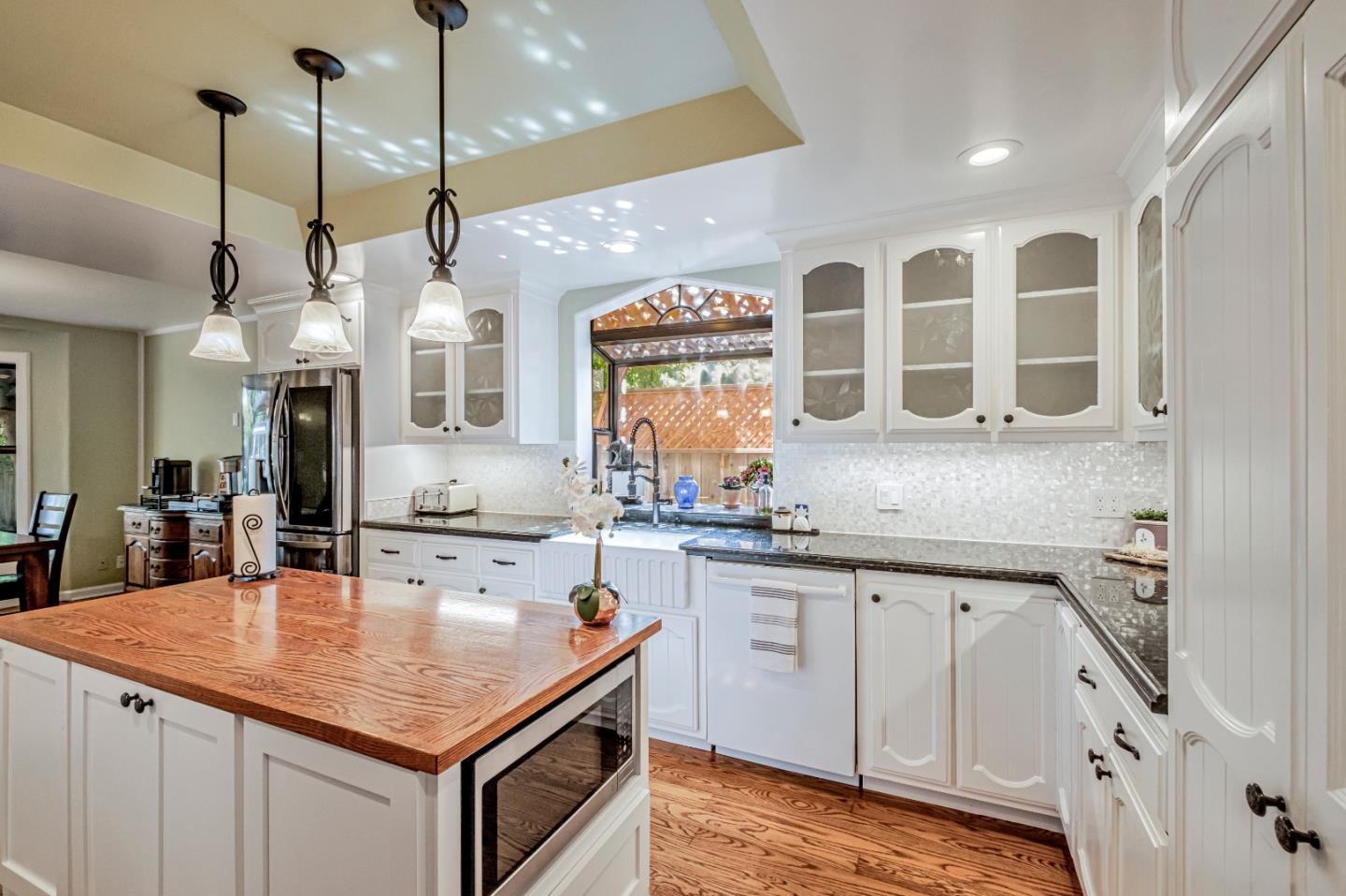 Detail Gallery Image 10 of 52 For 18 Linden Rd, Watsonville,  CA 95076 - 4 Beds | 3/1 Baths