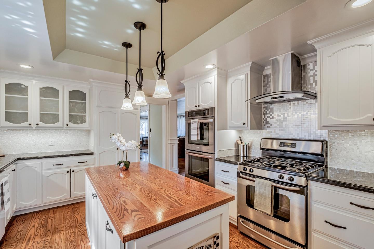 Detail Gallery Image 12 of 52 For 18 Linden Rd, Watsonville,  CA 95076 - 4 Beds | 3/1 Baths