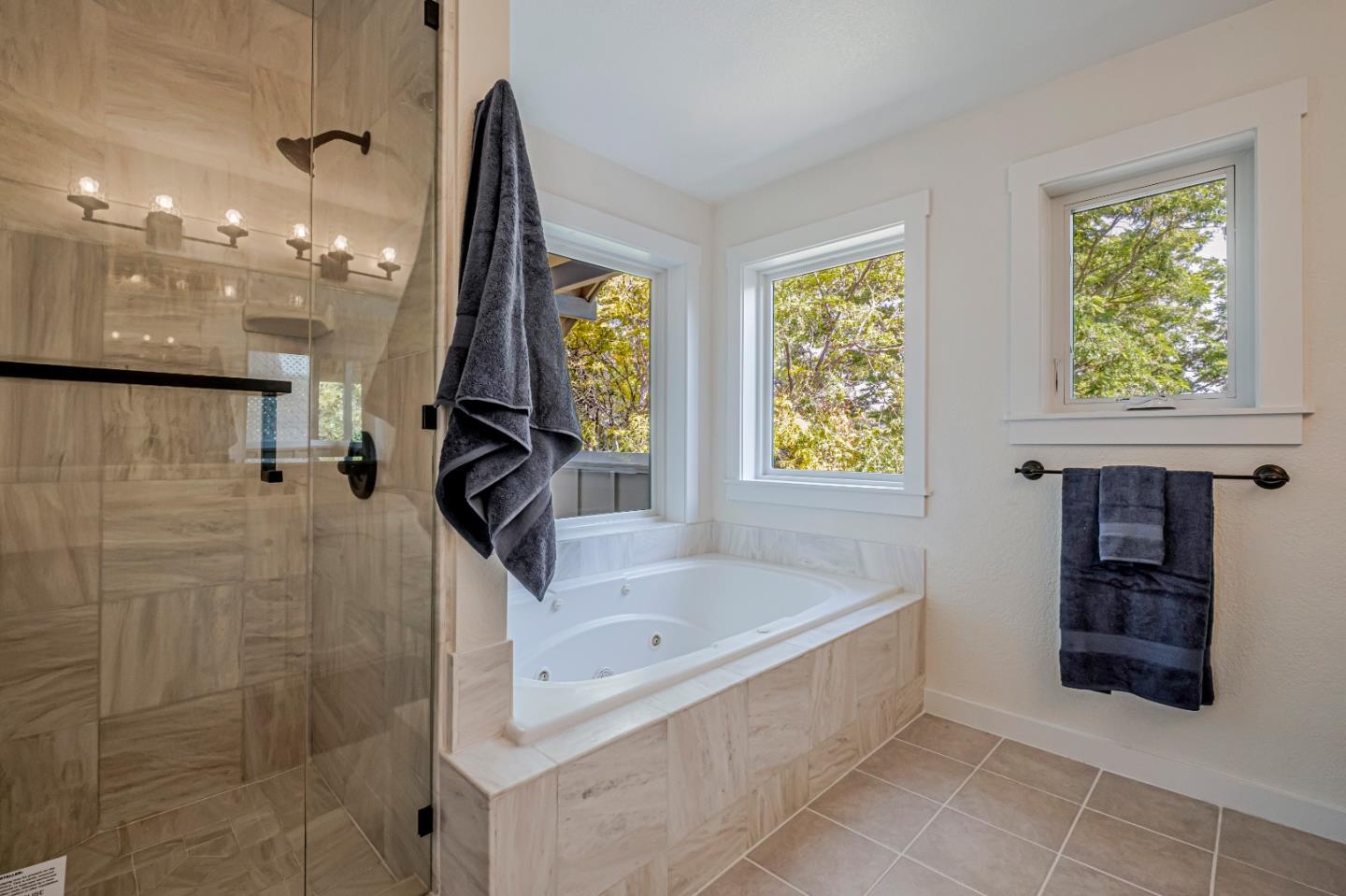 Detail Gallery Image 27 of 52 For 18 Linden Rd, Watsonville,  CA 95076 - 4 Beds | 3/1 Baths