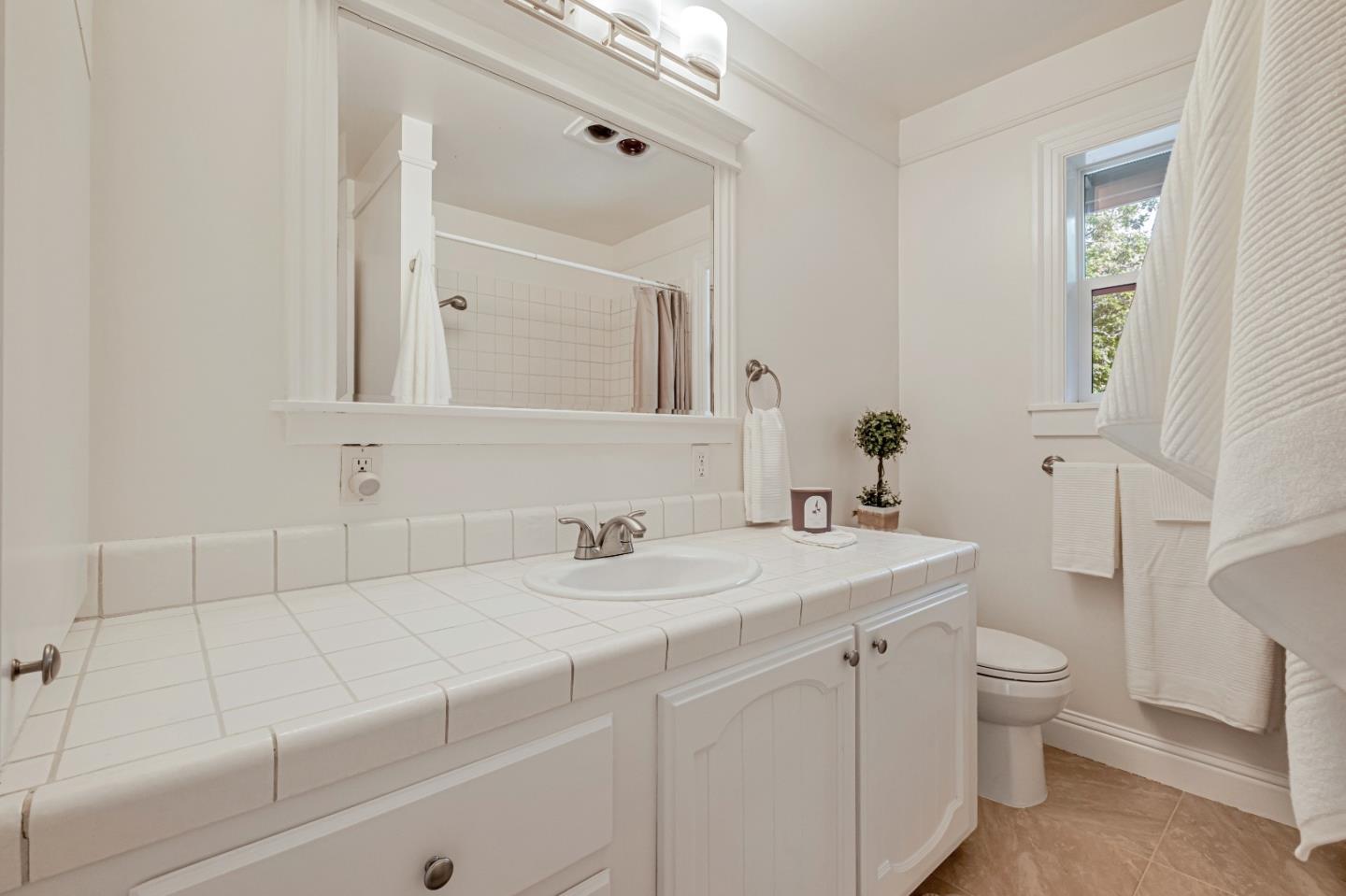 Detail Gallery Image 30 of 52 For 18 Linden Rd, Watsonville,  CA 95076 - 4 Beds | 3/1 Baths
