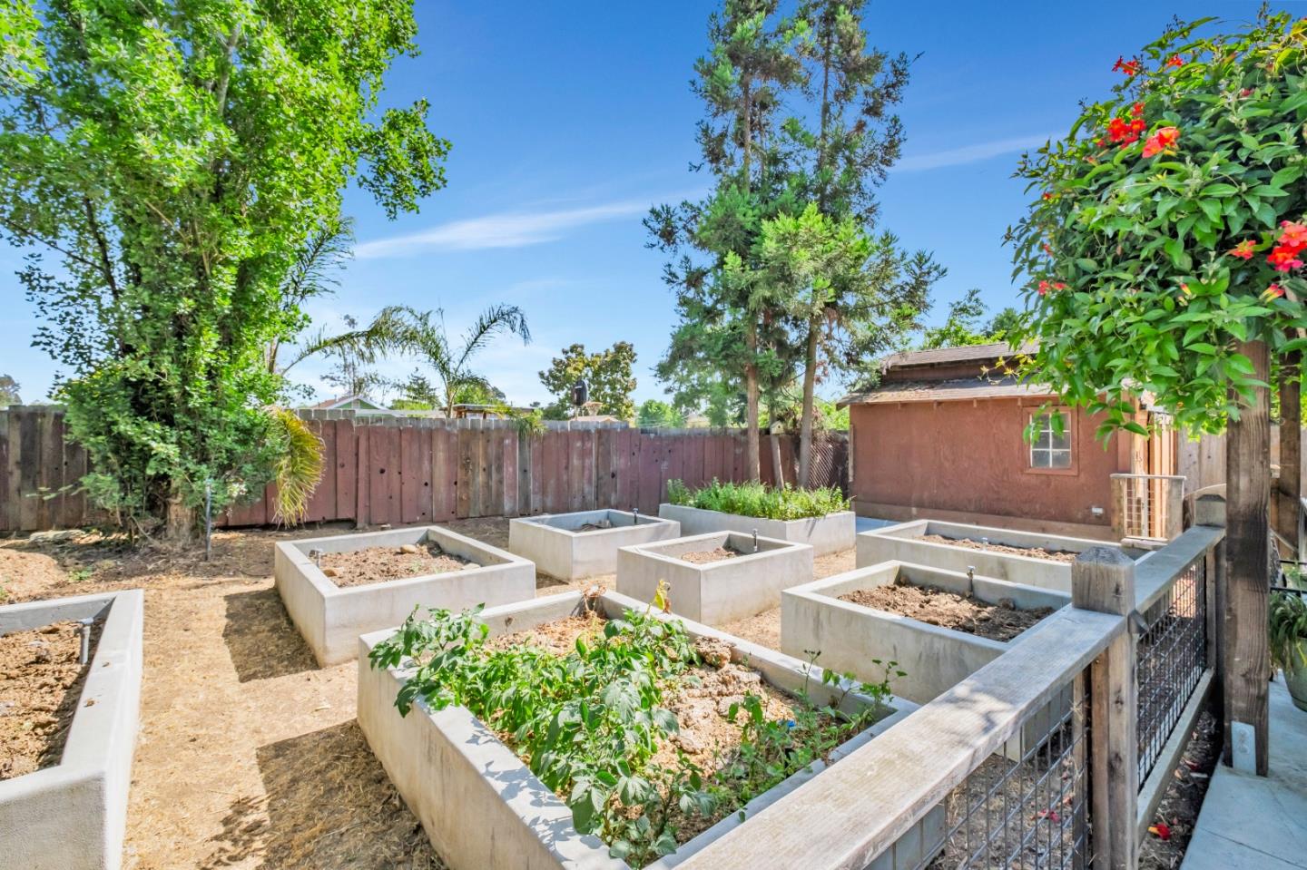 Detail Gallery Image 48 of 52 For 18 Linden Rd, Watsonville,  CA 95076 - 4 Beds | 3/1 Baths
