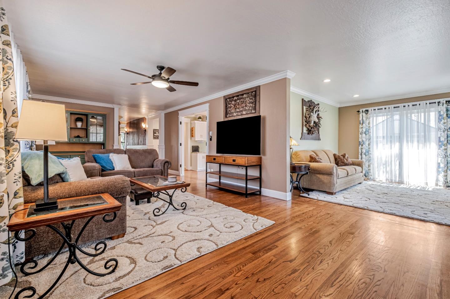 Detail Gallery Image 5 of 52 For 18 Linden Rd, Watsonville,  CA 95076 - 4 Beds | 3/1 Baths