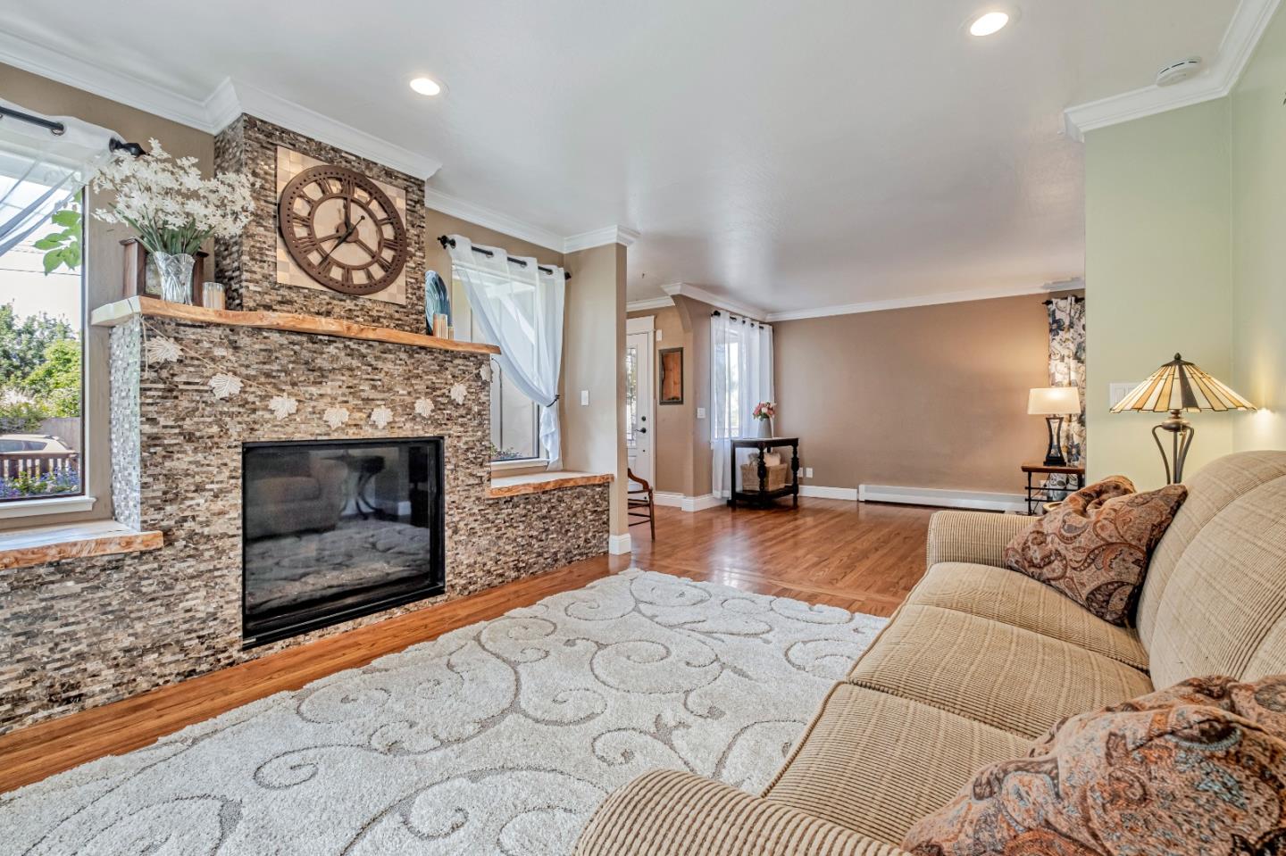 Detail Gallery Image 7 of 52 For 18 Linden Rd, Watsonville,  CA 95076 - 4 Beds | 3/1 Baths