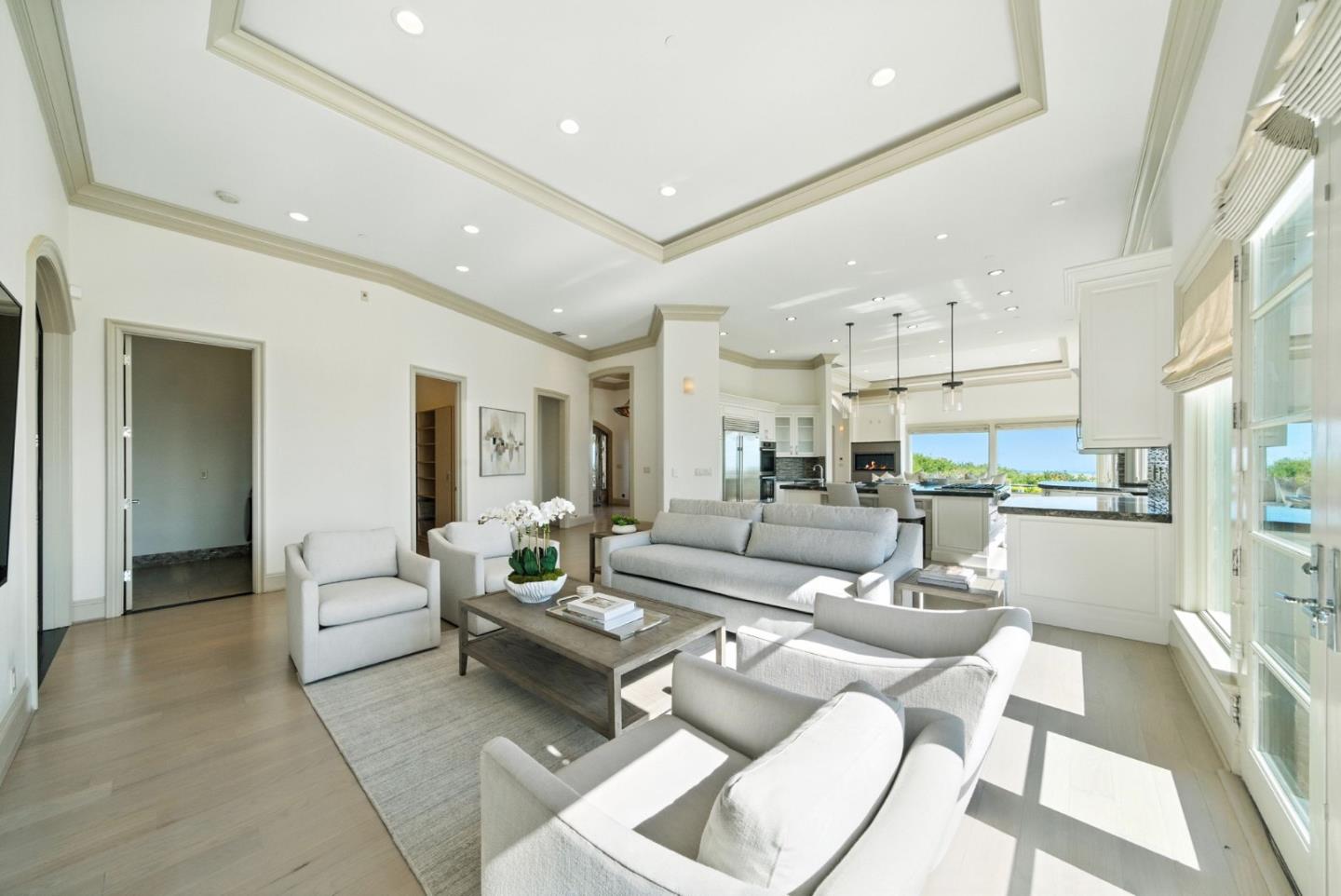 Detail Gallery Image 21 of 65 For 12252 Menalto Dr, Los Altos Hills,  CA 94022 - 5 Beds | 5/2 Baths