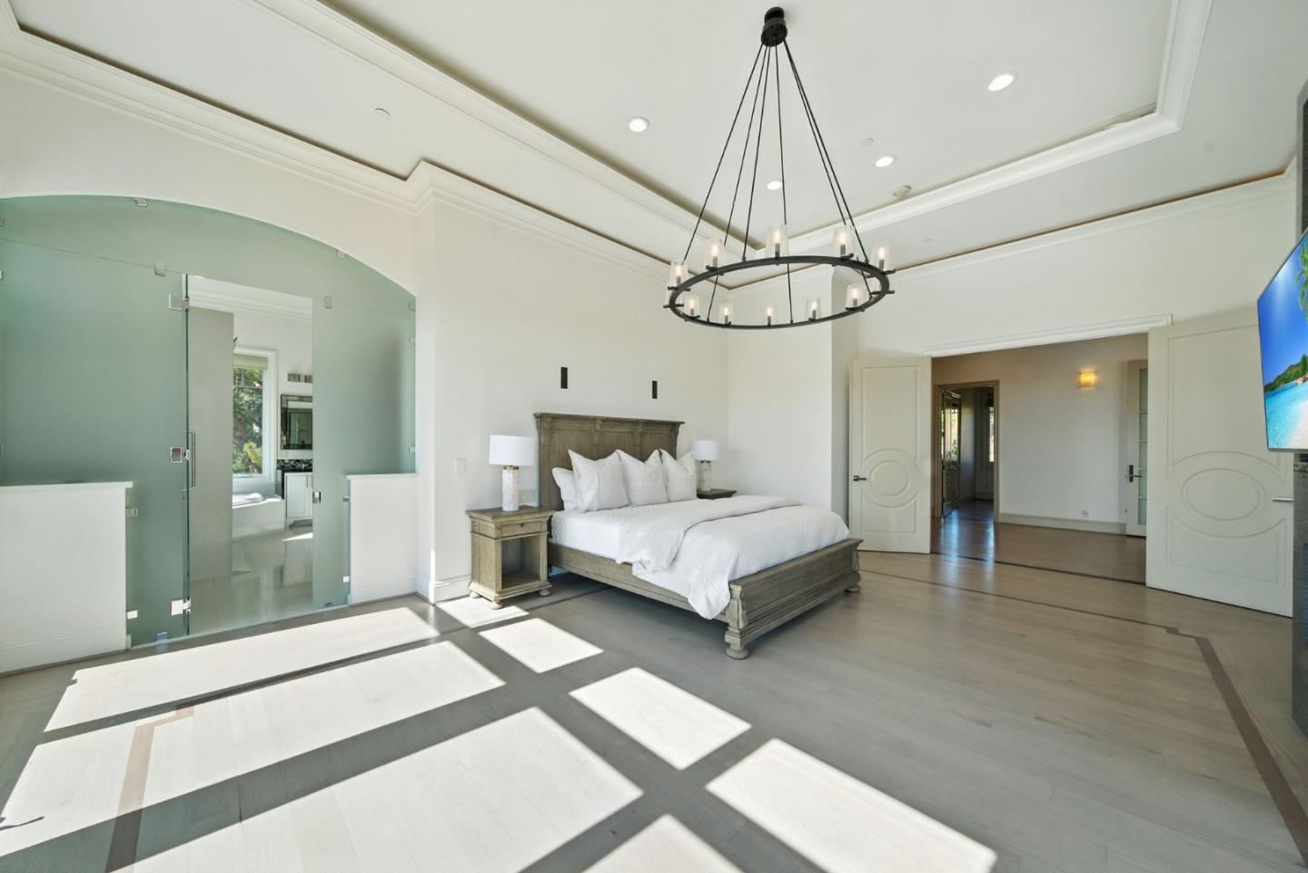 Detail Gallery Image 26 of 65 For 12252 Menalto Dr, Los Altos Hills,  CA 94022 - 5 Beds | 5/2 Baths