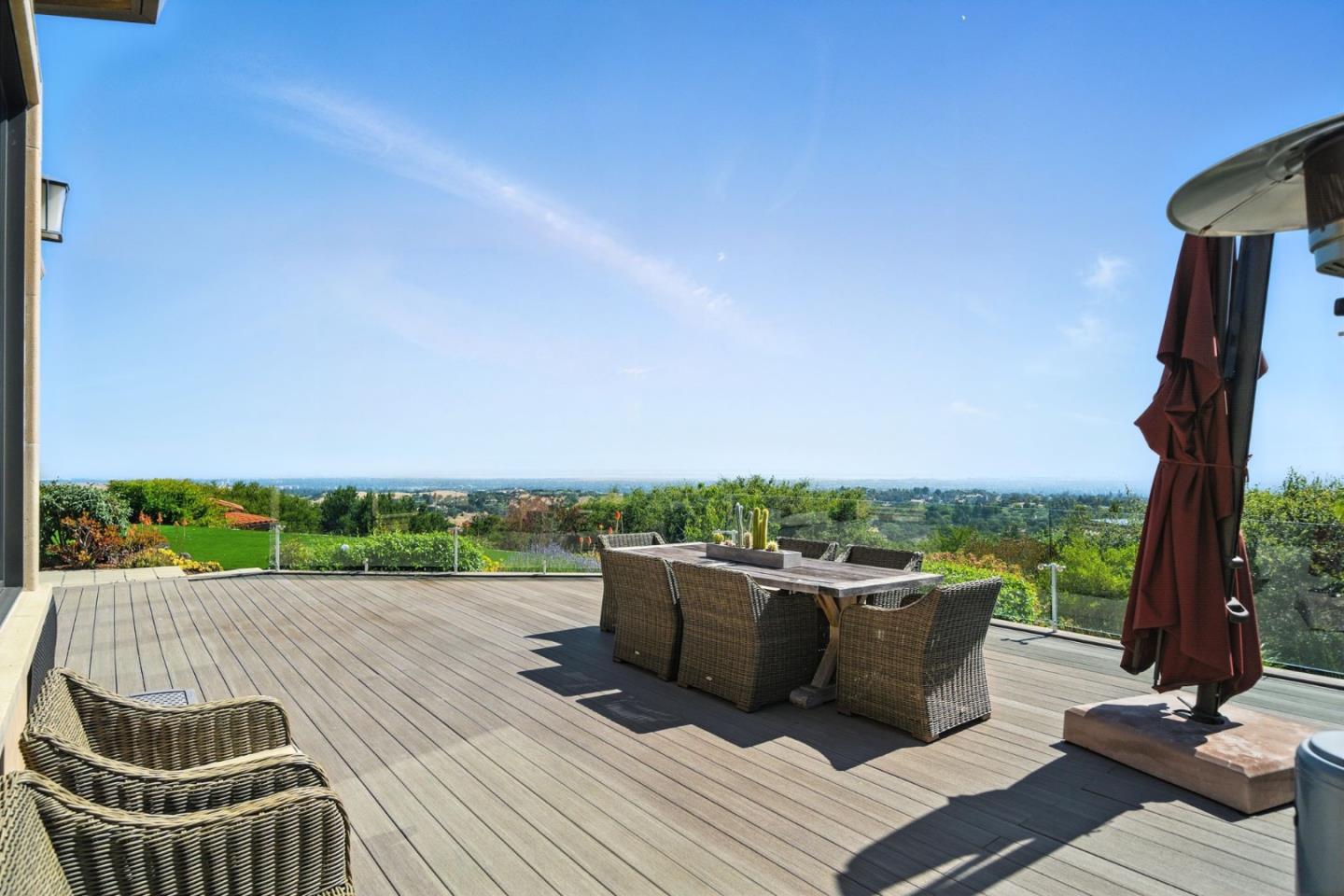 Detail Gallery Image 30 of 65 For 12252 Menalto Dr, Los Altos Hills,  CA 94022 - 5 Beds | 5/2 Baths