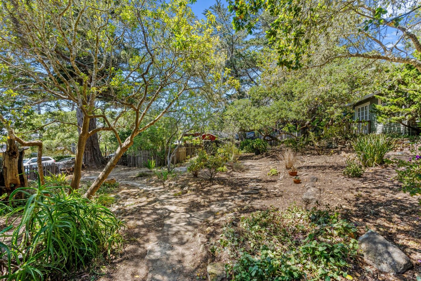 Detail Gallery Image 20 of 31 For 0 Santa Fe 6 Sw of Ocean Ave, Carmel,  CA 93923 - 2 Beds | 2 Baths