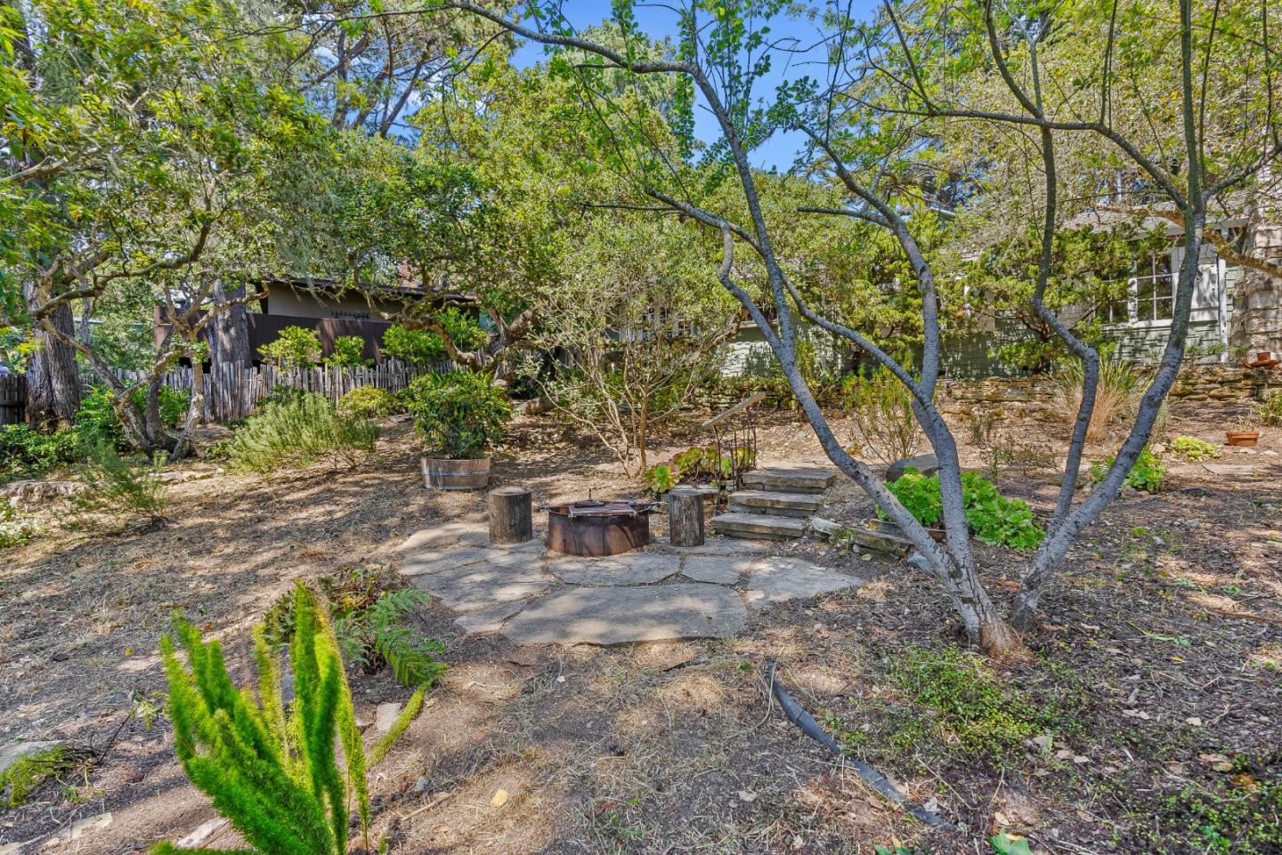 Detail Gallery Image 23 of 31 For 0 Santa Fe 6 Sw of Ocean Ave, Carmel,  CA 93923 - 2 Beds | 2 Baths