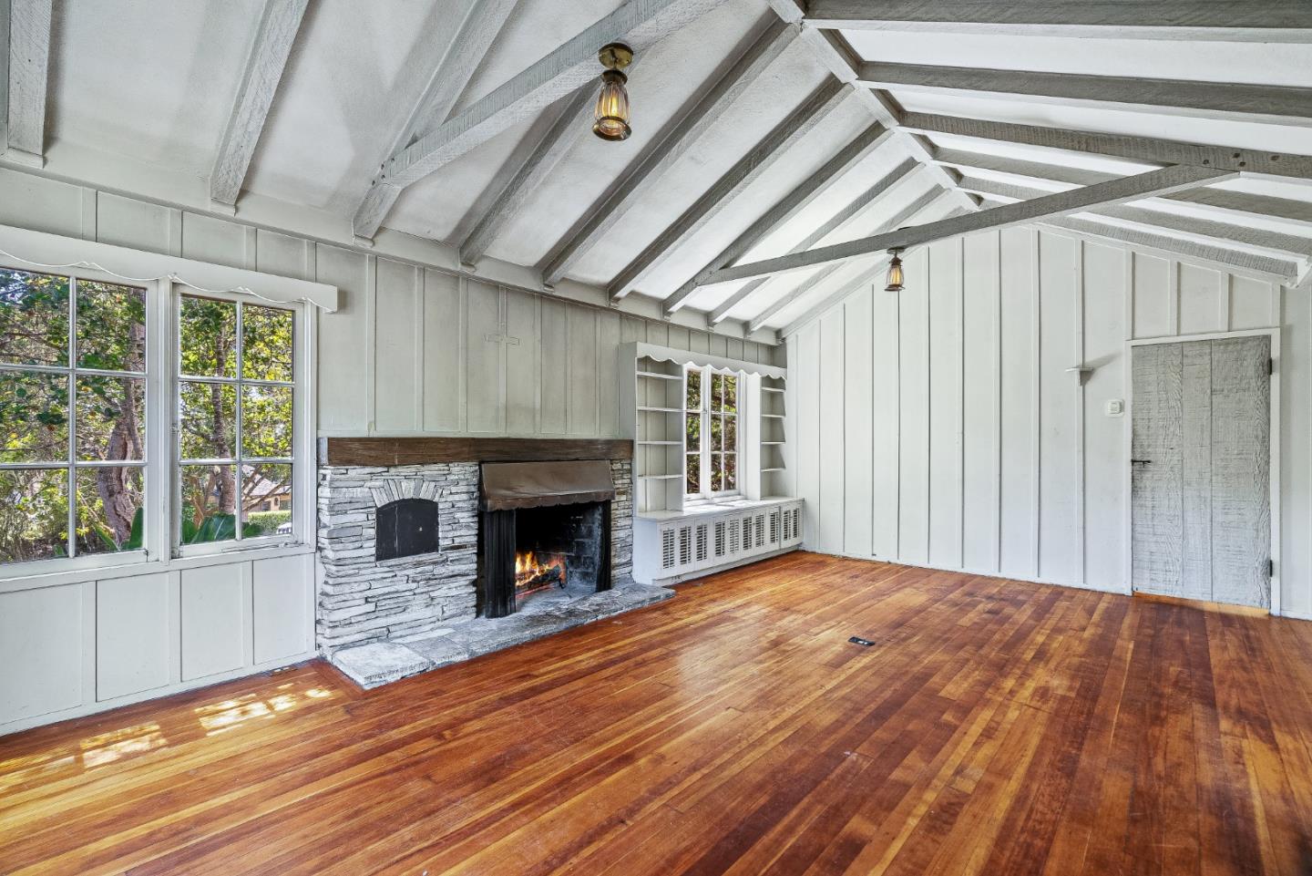 Detail Gallery Image 6 of 31 For 0 Santa Fe 6 Sw of Ocean Ave, Carmel,  CA 93923 - 2 Beds | 2 Baths
