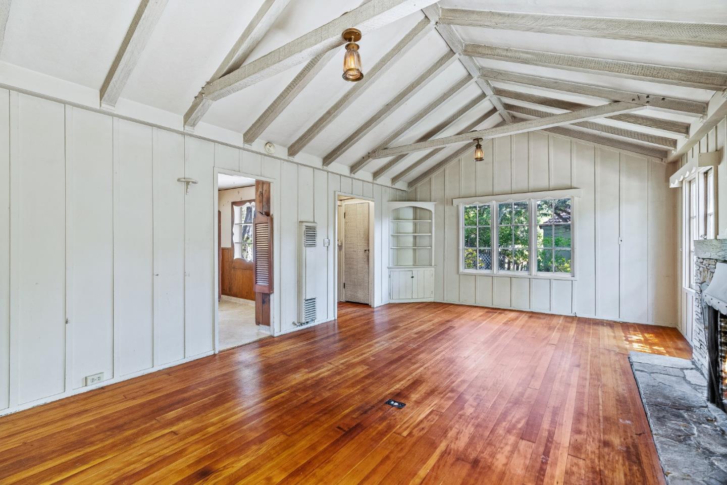 Detail Gallery Image 7 of 31 For 0 Santa Fe 6 Sw of Ocean Ave, Carmel,  CA 93923 - 2 Beds | 2 Baths