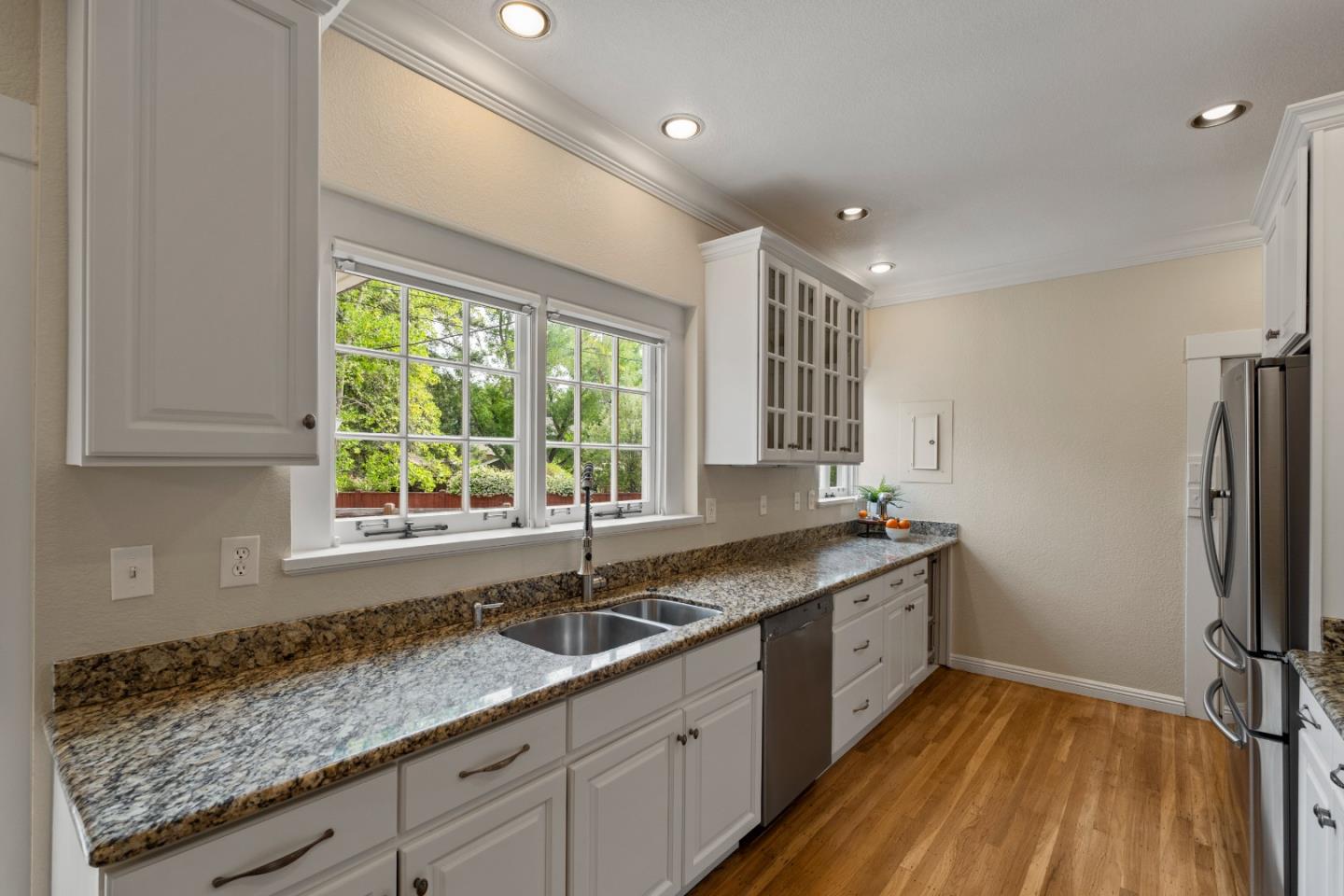 Detail Gallery Image 21 of 67 For 1690 Cordilleras Rd, Redwood City,  CA 94062 - 5 Beds | 5 Baths