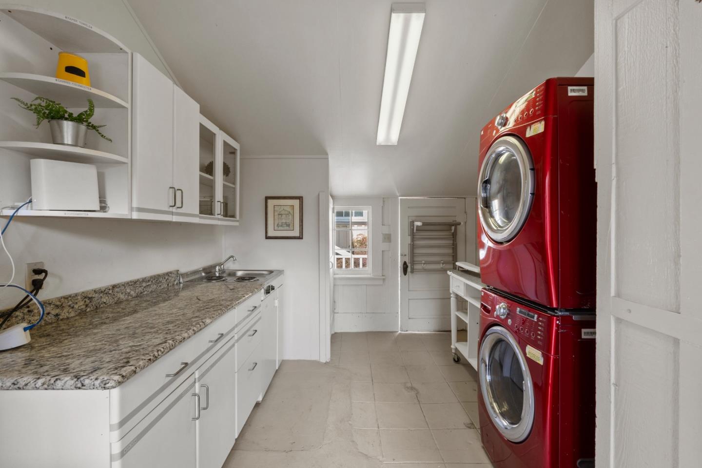 Detail Gallery Image 42 of 67 For 1690 Cordilleras Rd, Redwood City,  CA 94062 - 5 Beds | 5 Baths