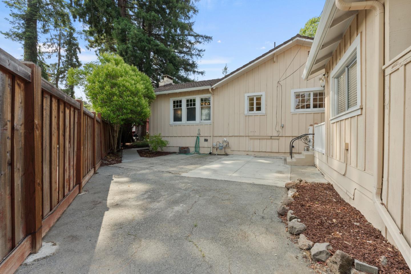 Detail Gallery Image 54 of 67 For 1690 Cordilleras Rd, Redwood City,  CA 94062 - 5 Beds | 5 Baths