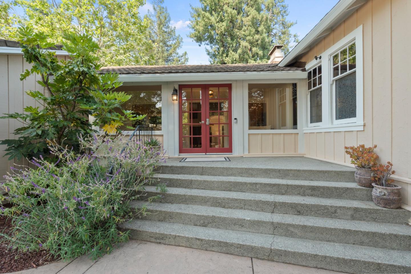 Detail Gallery Image 6 of 67 For 1690 Cordilleras Rd, Redwood City,  CA 94062 - 5 Beds | 5 Baths