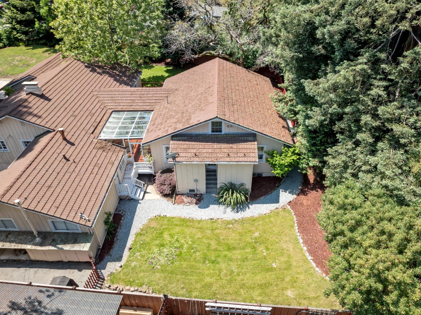Detail Gallery Image 61 of 67 For 1690 Cordilleras Rd, Redwood City,  CA 94062 - 5 Beds | 5 Baths