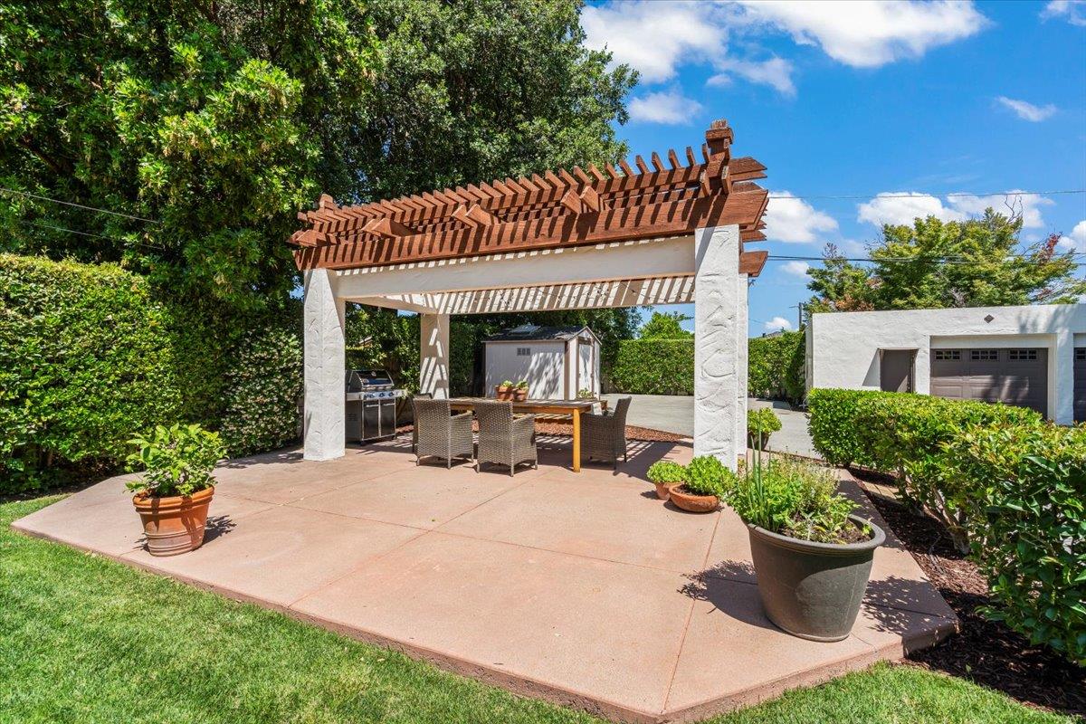 Detail Gallery Image 25 of 30 For 731 5th St, Gilroy,  CA 95020 - 3 Beds | 2/1 Baths