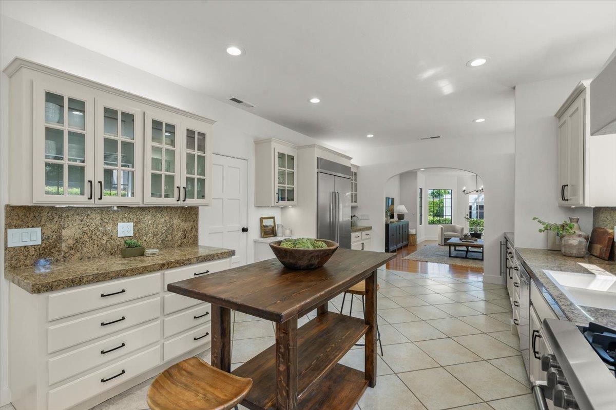 Detail Gallery Image 8 of 30 For 731 5th St, Gilroy,  CA 95020 - 3 Beds | 2/1 Baths
