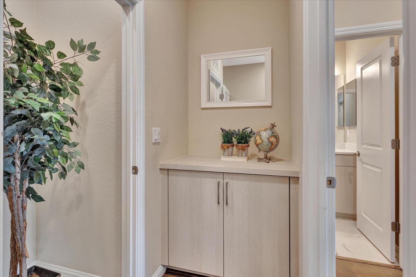 Detail Gallery Image 15 of 36 For 1969 Galileo Ln, San Jose,  CA 95133 - 3 Beds | 3 Baths