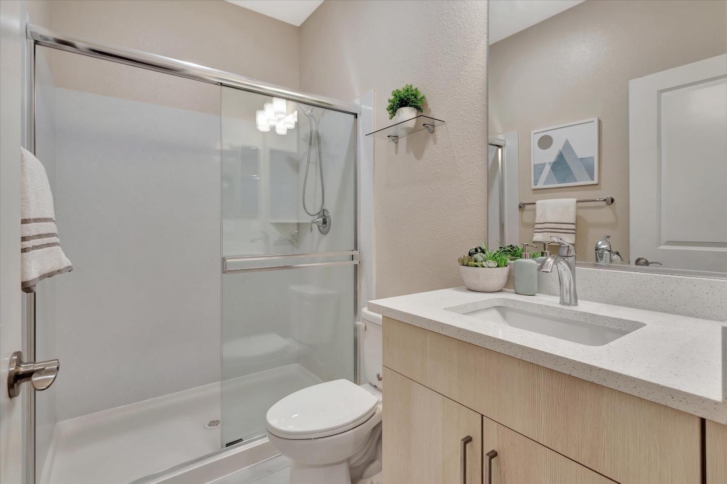 Detail Gallery Image 18 of 36 For 1969 Galileo Ln, San Jose,  CA 95133 - 3 Beds | 3 Baths