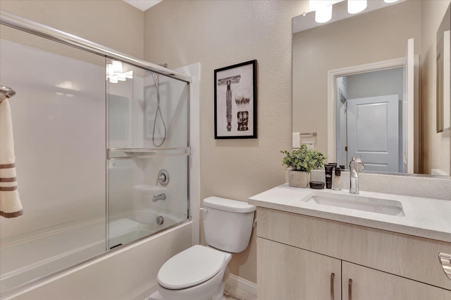 Detail Gallery Image 22 of 36 For 1969 Galileo Ln, San Jose,  CA 95133 - 3 Beds | 3 Baths