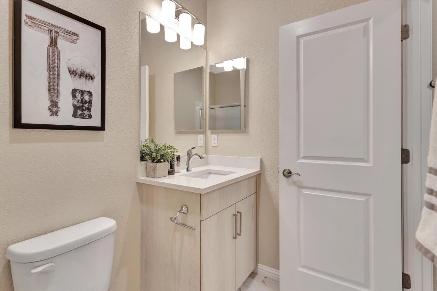 Detail Gallery Image 23 of 36 For 1969 Galileo Ln, San Jose,  CA 95133 - 3 Beds | 3 Baths