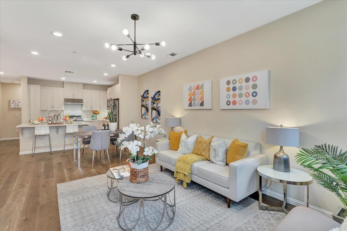Detail Gallery Image 7 of 36 For 1969 Galileo Ln, San Jose,  CA 95133 - 3 Beds | 3 Baths