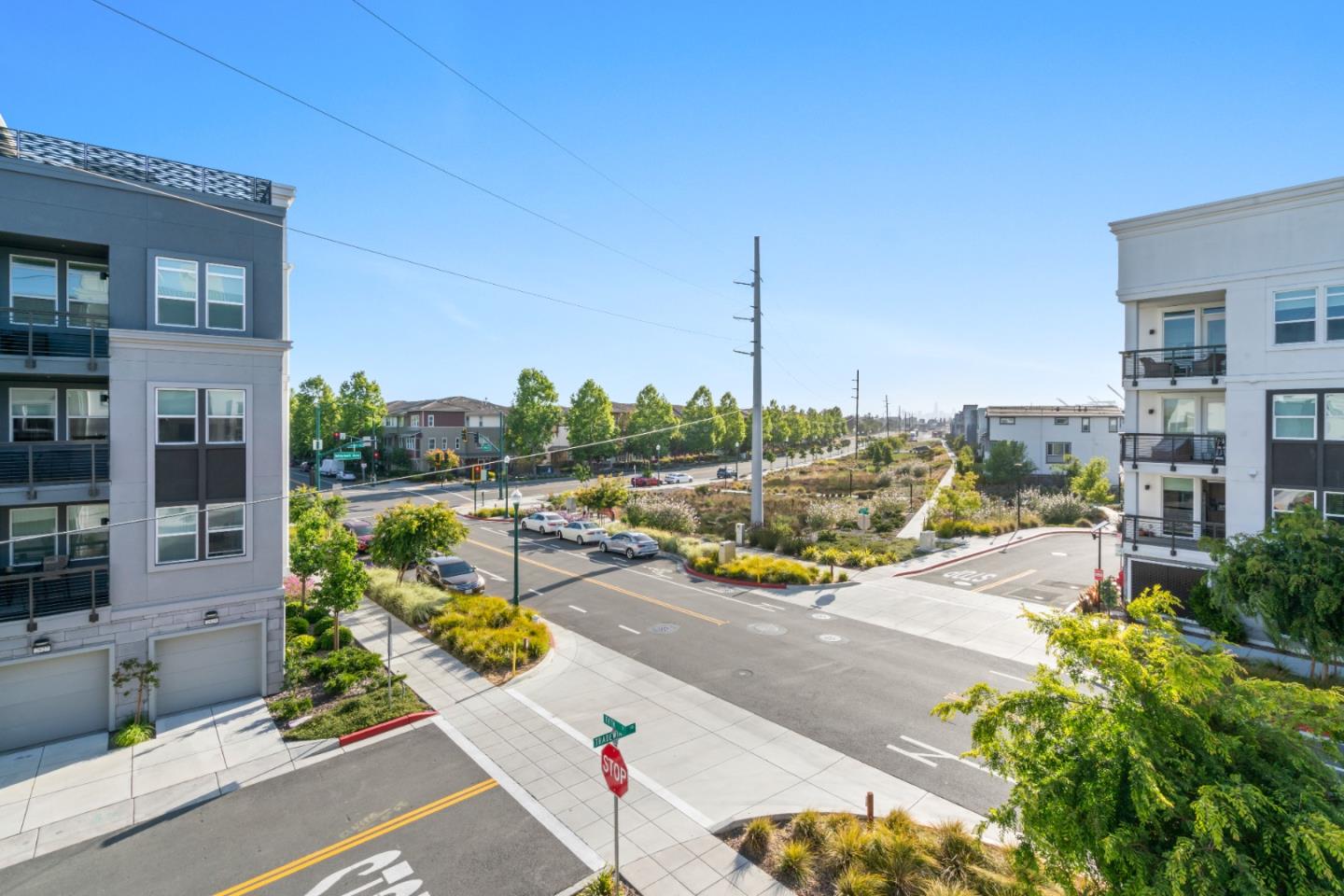 Detail Gallery Image 14 of 52 For 2835 5th St, Alameda,  CA 94501 - 2 Beds | 2 Baths