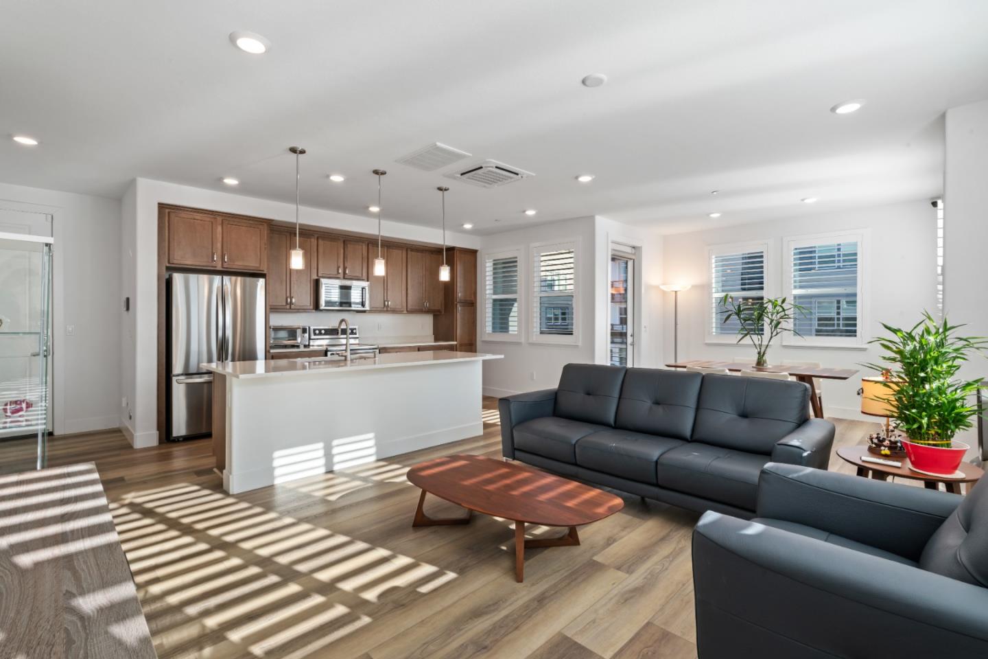Detail Gallery Image 15 of 52 For 2835 5th St, Alameda,  CA 94501 - 2 Beds | 2 Baths