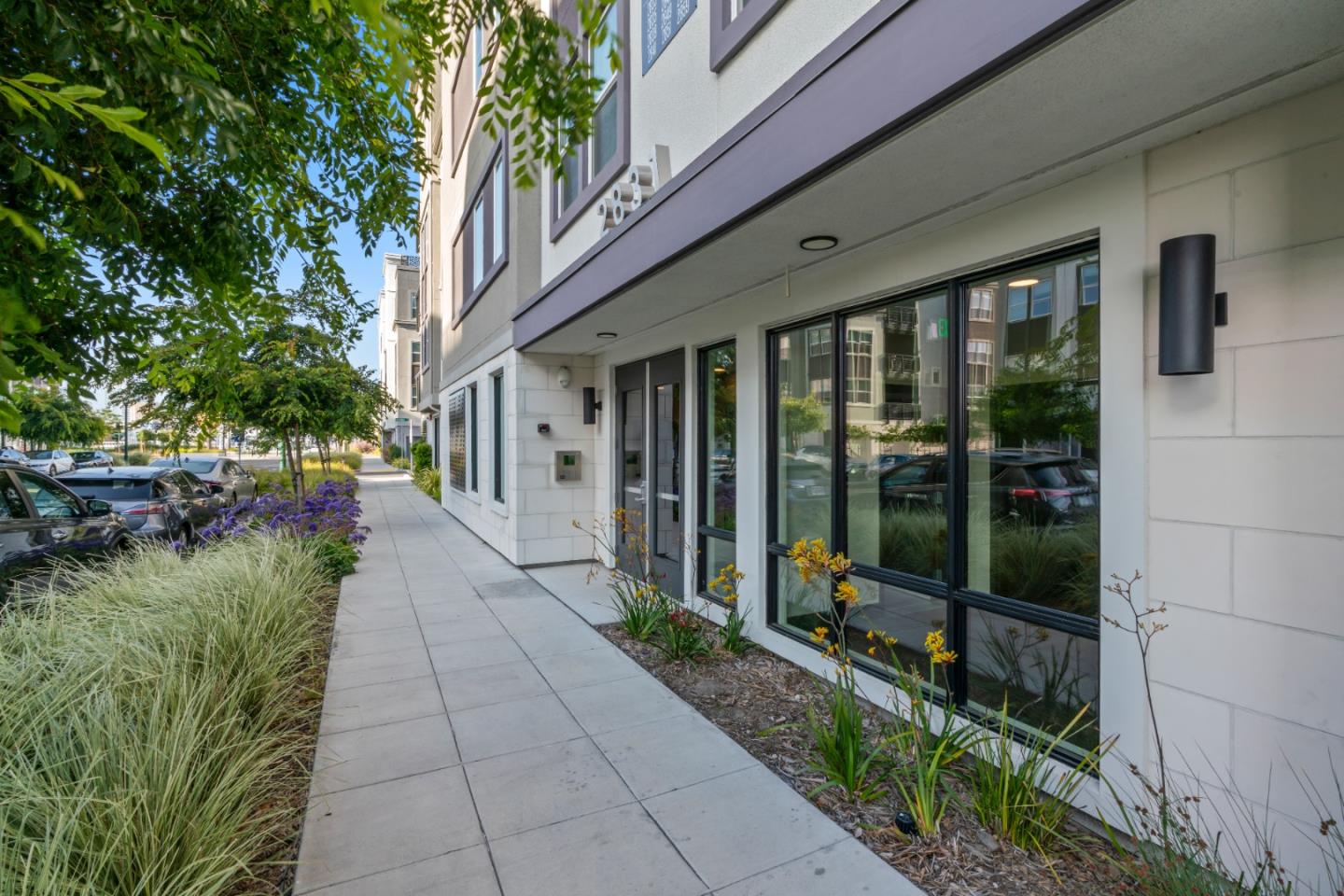 Detail Gallery Image 3 of 52 For 2835 5th St, Alameda,  CA 94501 - 2 Beds | 2 Baths