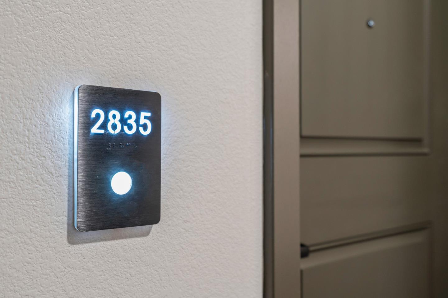 Detail Gallery Image 5 of 52 For 2835 5th St, Alameda,  CA 94501 - 2 Beds | 2 Baths
