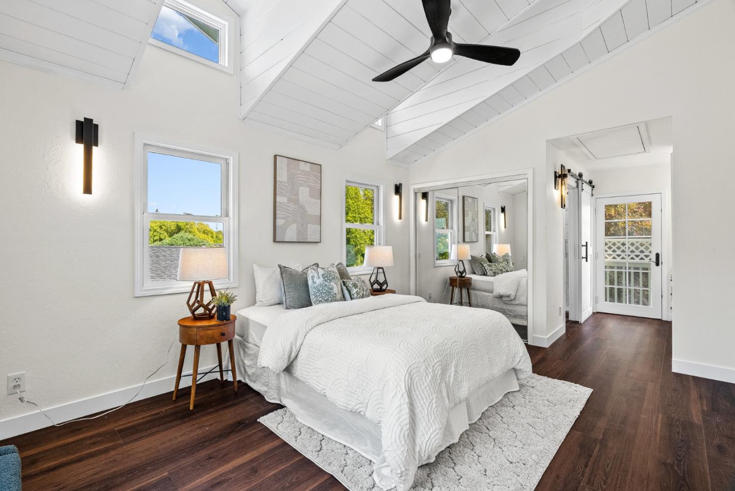 Detail Gallery Image 13 of 42 For 227 Center Ave, Aptos,  CA 95003 - 3 Beds | 2/1 Baths