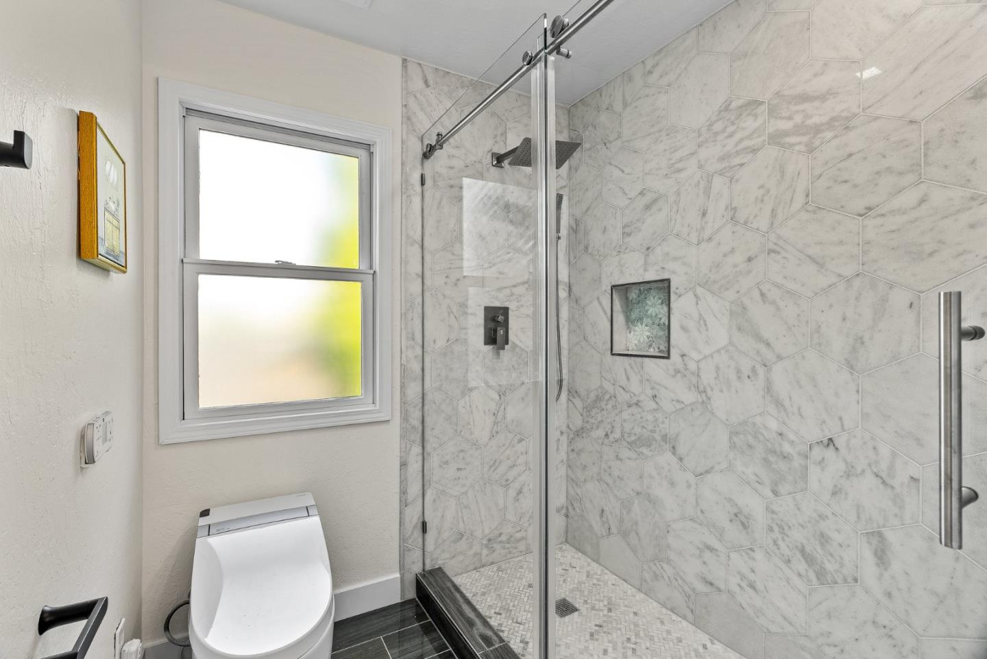 Detail Gallery Image 16 of 42 For 227 Center Ave, Aptos,  CA 95003 - 3 Beds | 2/1 Baths