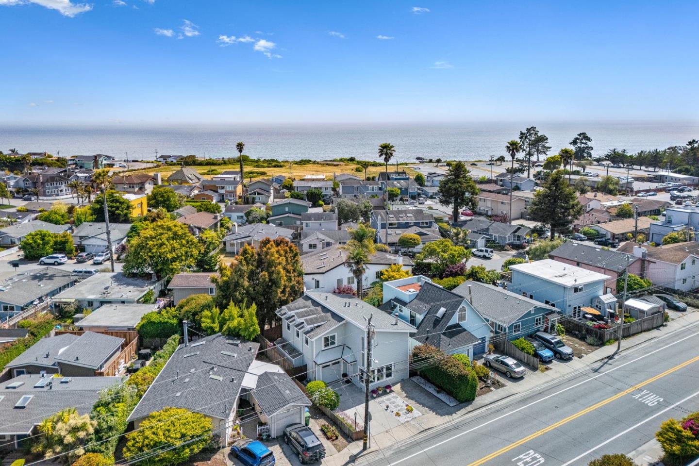 Detail Gallery Image 33 of 42 For 227 Center Ave, Aptos,  CA 95003 - 3 Beds | 2/1 Baths