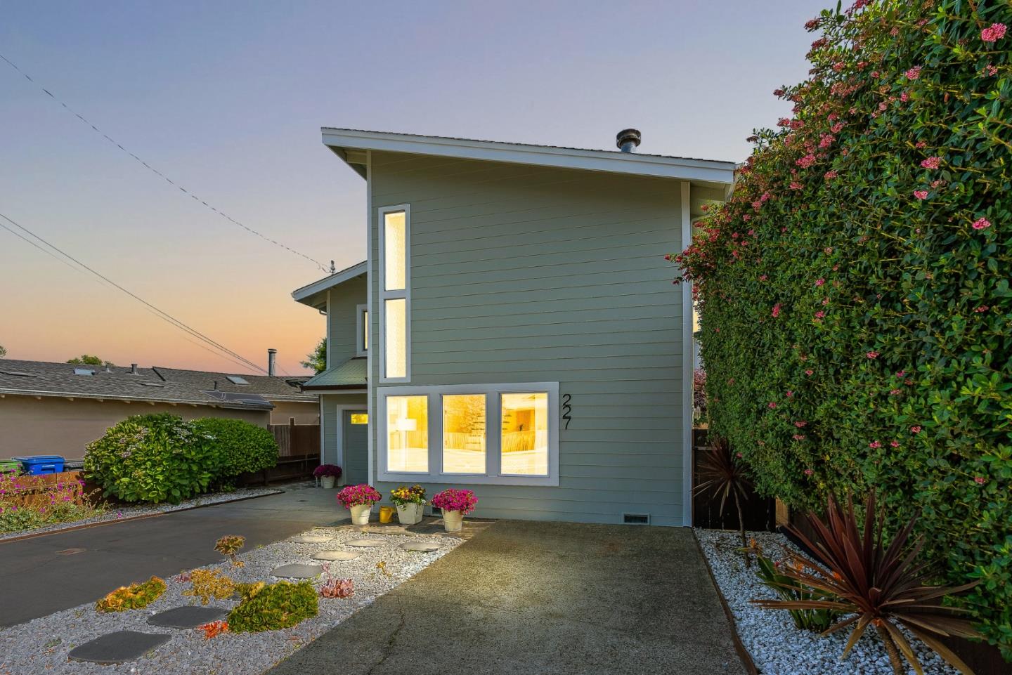 Detail Gallery Image 37 of 42 For 227 Center Ave, Aptos,  CA 95003 - 3 Beds | 2/1 Baths