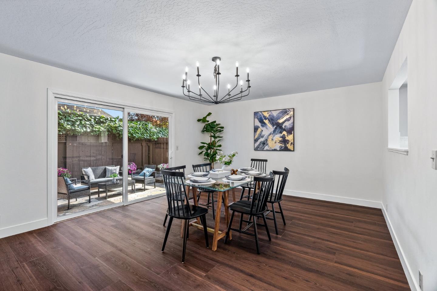 Detail Gallery Image 9 of 42 For 227 Center Ave, Aptos,  CA 95003 - 3 Beds | 2/1 Baths