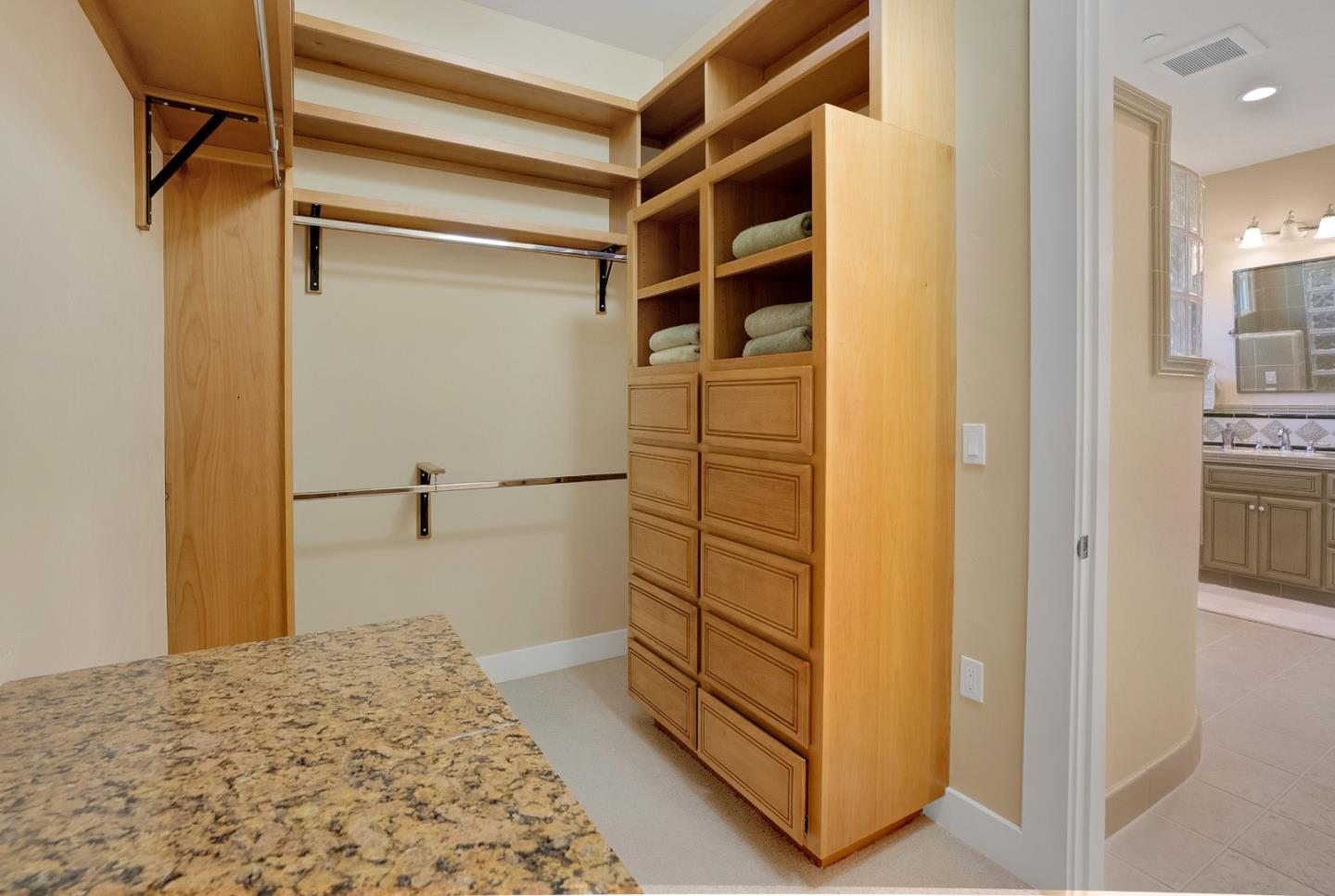 Detail Gallery Image 25 of 71 For 188 Zanzibar Dr, Aptos,  CA 95003 - 3 Beds | 3/1 Baths