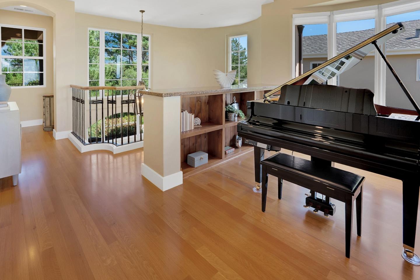 Detail Gallery Image 9 of 71 For 188 Zanzibar Dr, Aptos,  CA 95003 - 3 Beds | 3/1 Baths