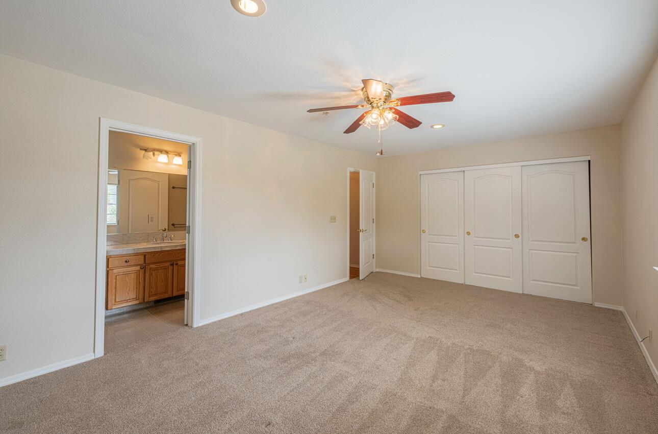 Detail Gallery Image 26 of 61 For 21220 Valle San Juan Dr, Salinas,  CA 93907 - 3 Beds | 3 Baths