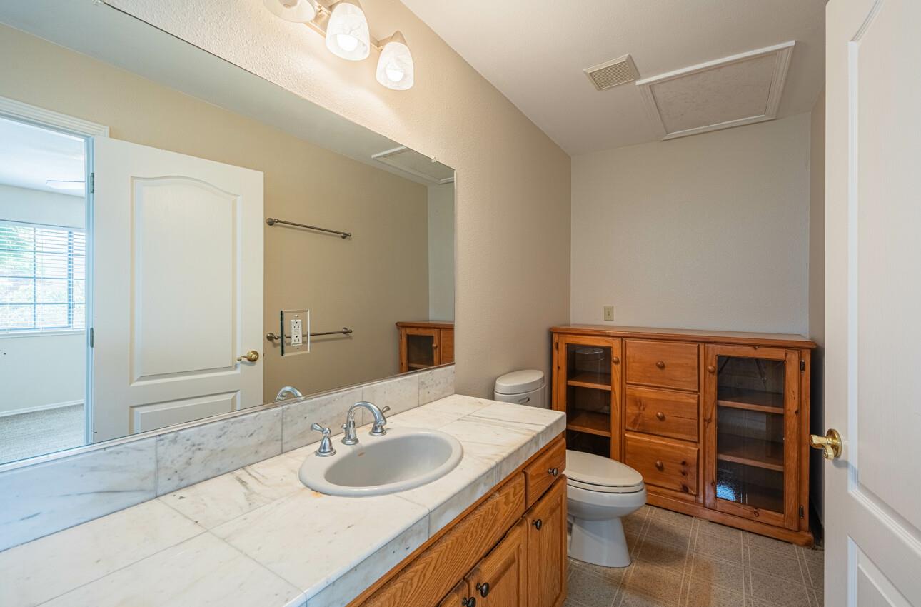 Detail Gallery Image 27 of 61 For 21220 Valle San Juan Dr, Salinas,  CA 93907 - 3 Beds | 3 Baths
