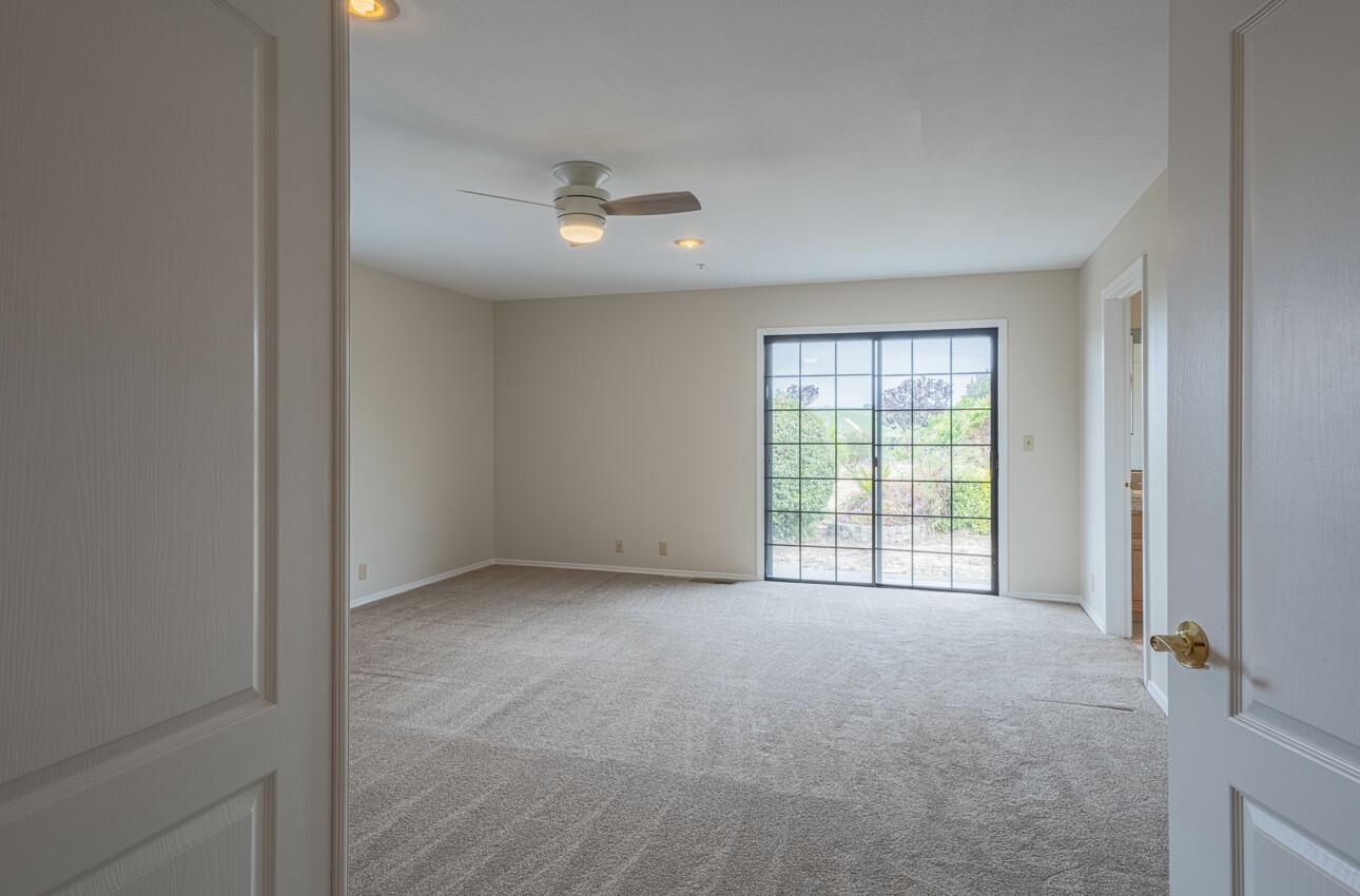 Detail Gallery Image 30 of 61 For 21220 Valle San Juan Dr, Salinas,  CA 93907 - 3 Beds | 3 Baths