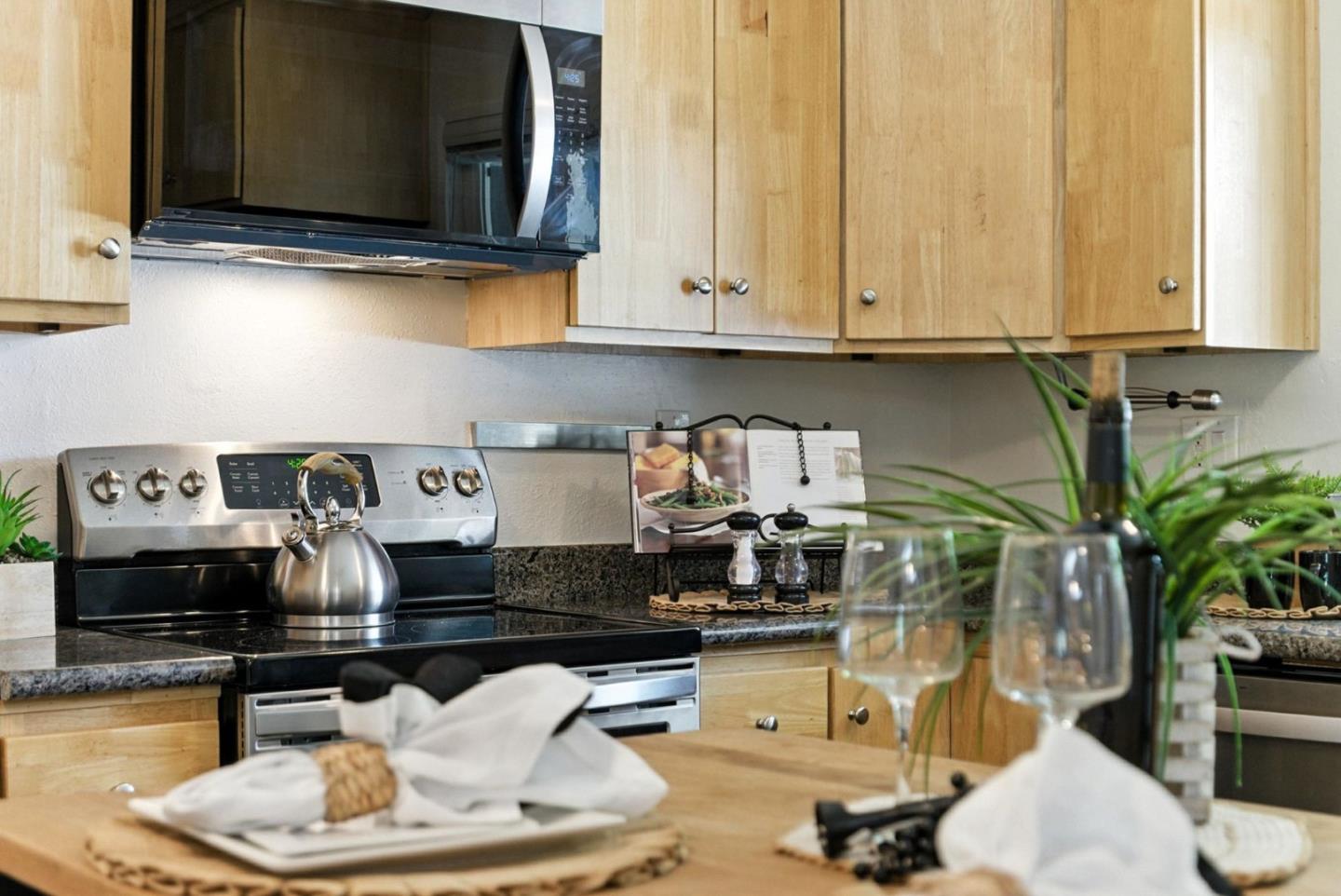Detail Gallery Image 12 of 51 For 1274 Rodney Dr, San Jose,  CA 95118 - 3 Beds | 2 Baths