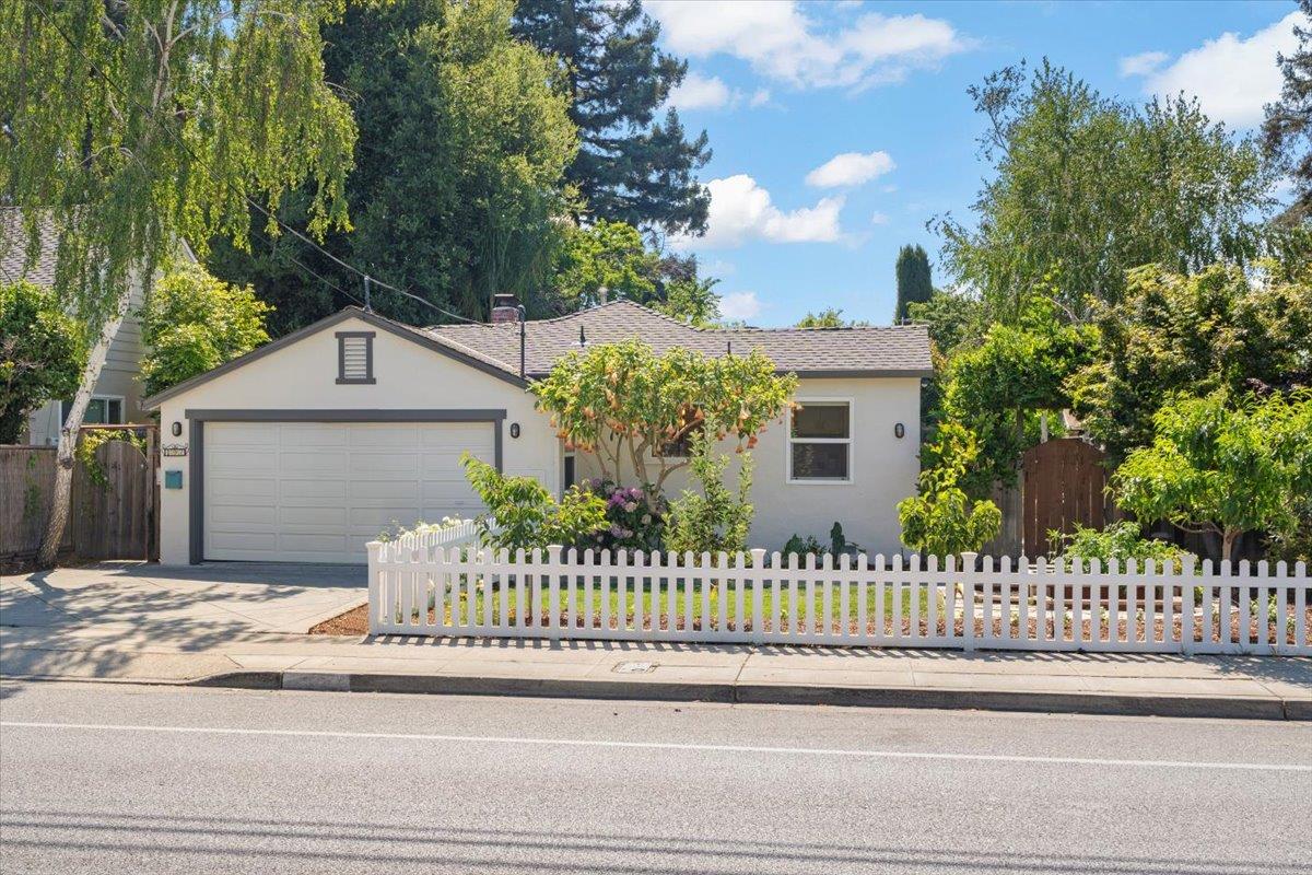 Detail Gallery Image 2 of 30 For 197 S Leigh Ave, Campbell,  CA 95008 - 3 Beds | 2 Baths