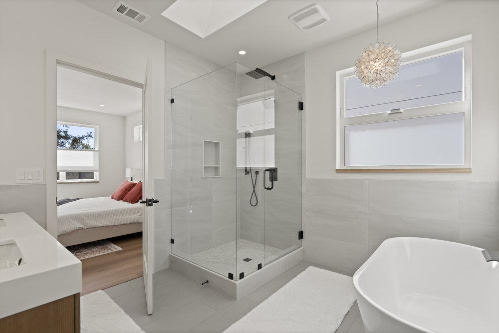 Detail Gallery Image 22 of 26 For 213 Fairmount Ave, Santa Cruz,  CA 95062 - 4 Beds | 2/1 Baths