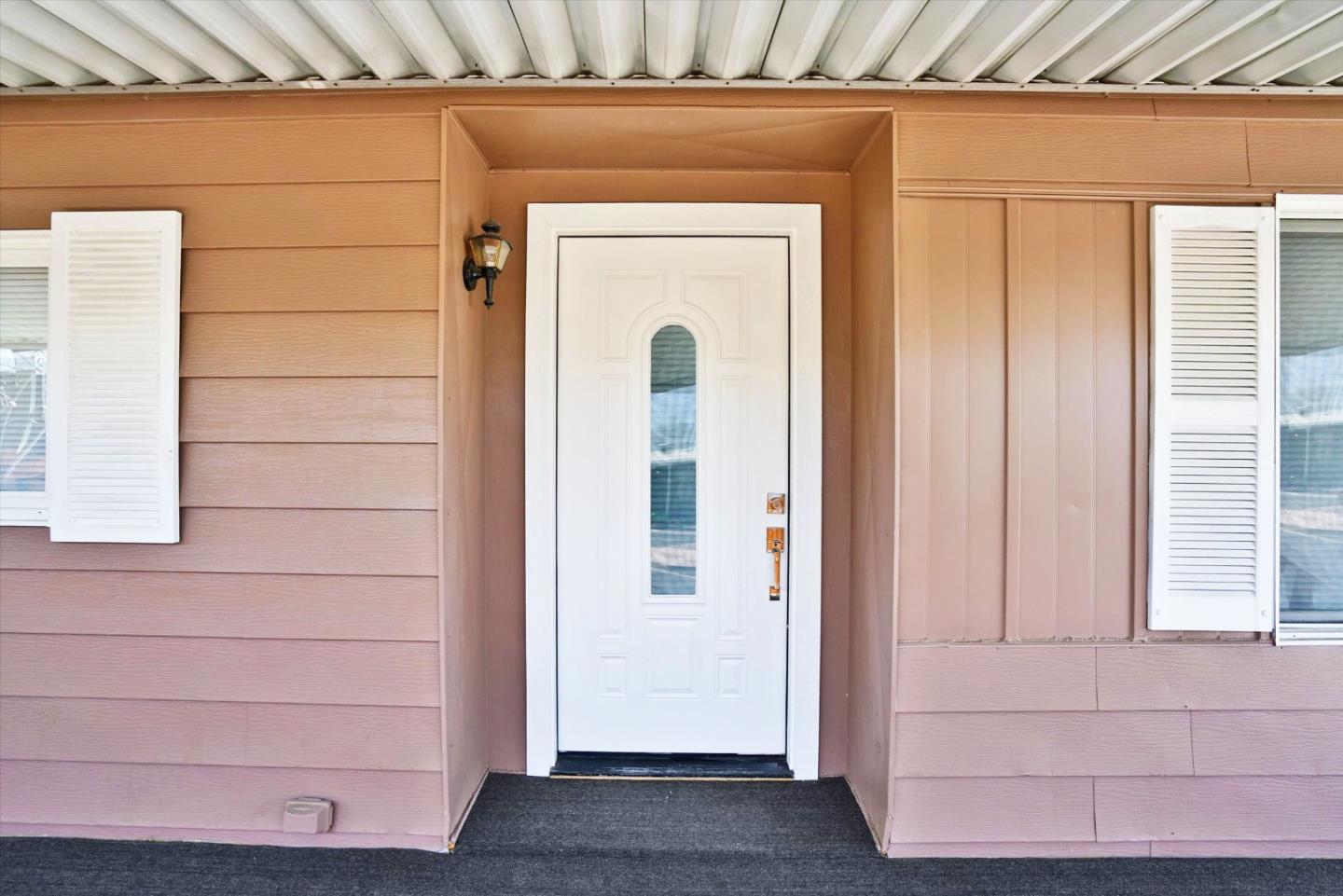 Detail Gallery Image 3 of 18 For 15820 S Harlan Rd #22,  Lathrop,  CA 95330 - 4 Beds | 2 Baths