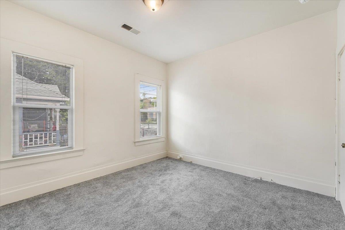Detail Gallery Image 17 of 32 For 412- 412.5 Broadway, Santa Cruz,  CA 95060 - 3 Beds | 1 Baths
