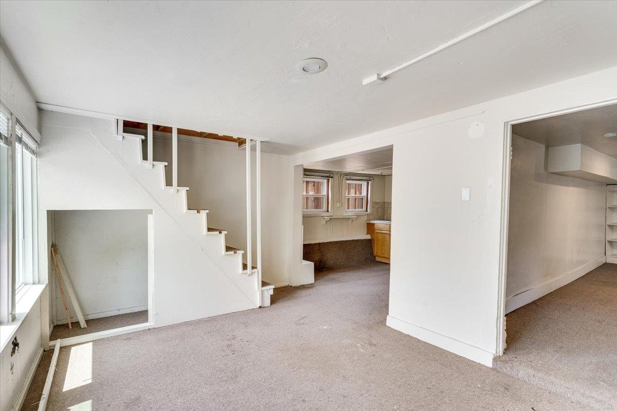 Detail Gallery Image 25 of 32 For 412- 412.5 Broadway, Santa Cruz,  CA 95060 - 3 Beds | 1 Baths