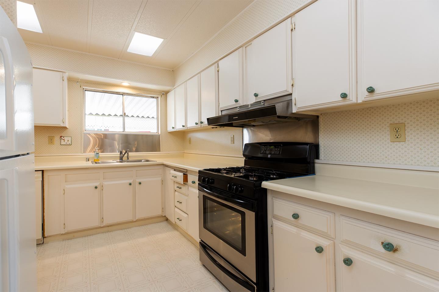 Detail Gallery Image 23 of 48 For 2395 Delaware Ave #126,  Santa Cruz,  CA 95060 - 3 Beds | 2 Baths