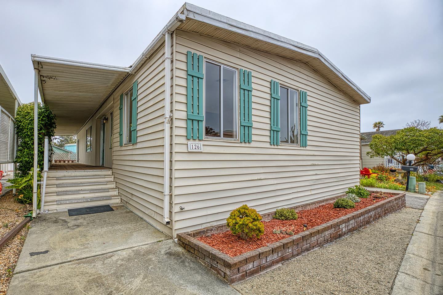 Detail Gallery Image 6 of 48 For 2395 Delaware Ave #126,  Santa Cruz,  CA 95060 - 3 Beds | 2 Baths